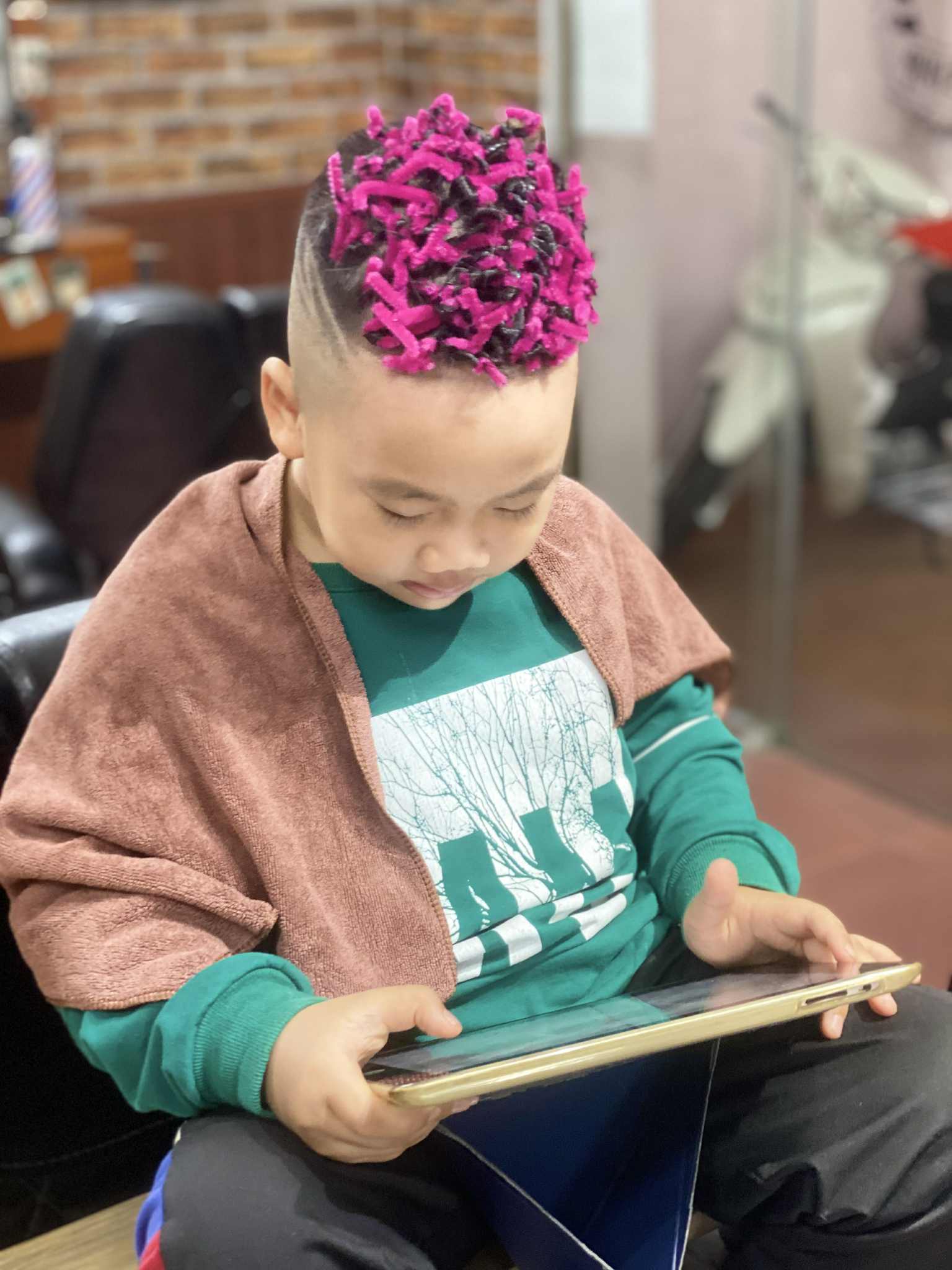 Sấy tạo phồng và định hình kiểu