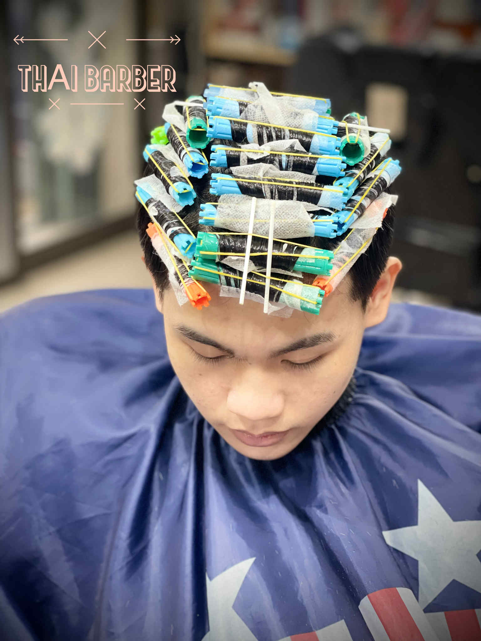 Không gian tiệm – quầy chờ Thái Barber